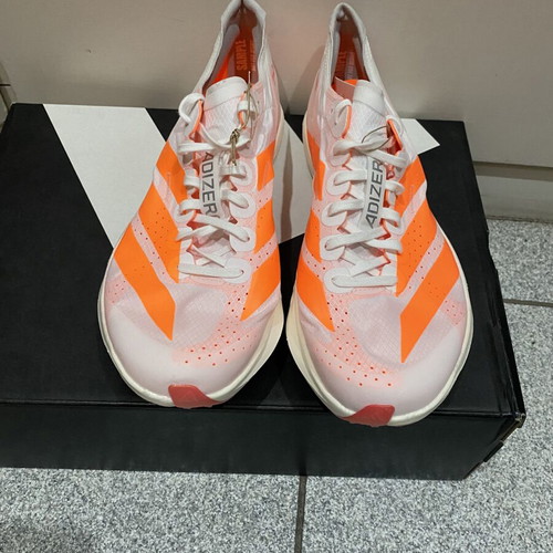 Adidas Adizero Avanti running shoes new, size 42.5, white and orange