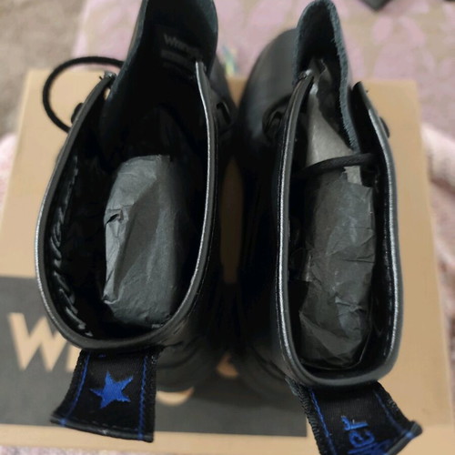 Wrangler men's boots new, size 42, black