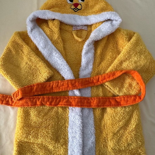 Yellow rabbit bathrobe like new, cotton, size 3-4 years