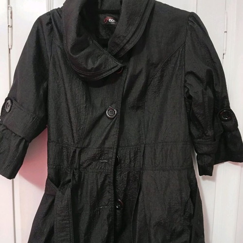 Ball hem coat with belt like new, black