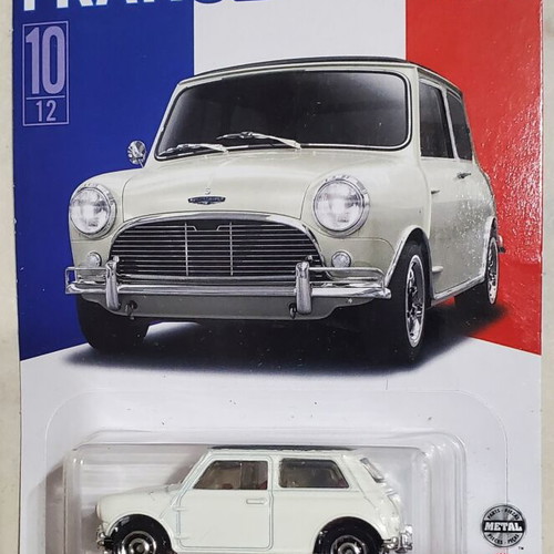 Matchbox 2020 Austin Mini toy car