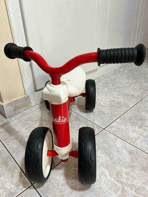 Παιδικό ποδήλατο Smoby Rookie Ride On κόκκινο σαν καινούργιο