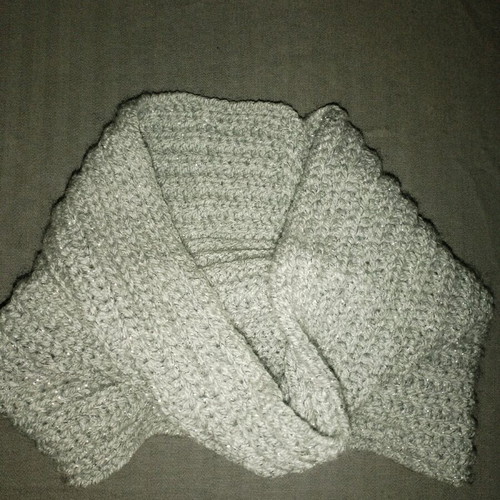 Full face knit gray with silver details like new