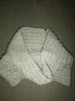 Full face knit gray with silver details like new