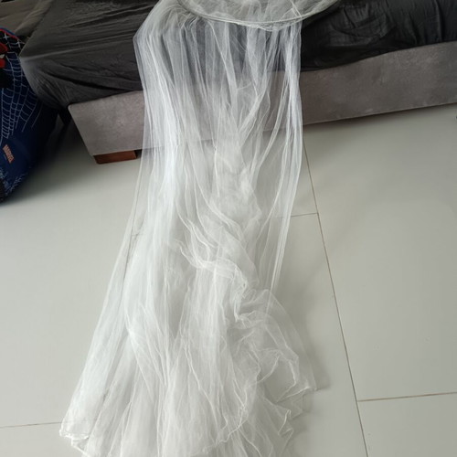 Mosquito nets fuchsia and white like new, set of 2
