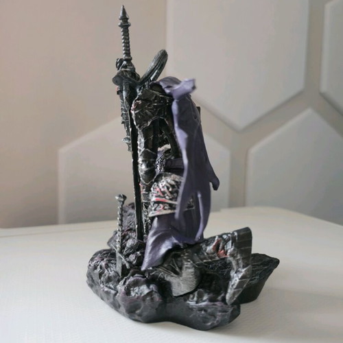 Artorias the Abysswalker 15cm statue figure new