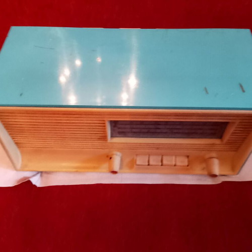 Antique radio East Germany Varna 493 used, functional