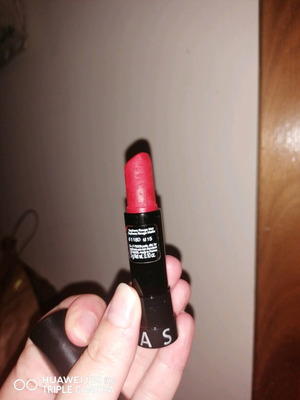 Sephora mat lipstick used, deep red