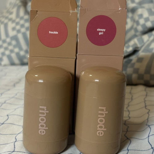Rhode Pocket Blush new unused