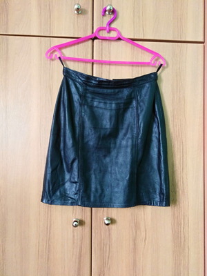Leather napa skirt used, excellent condition, large