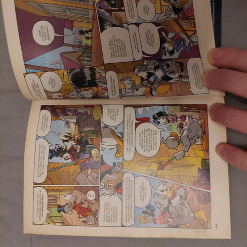 Comics like new, pack of 8