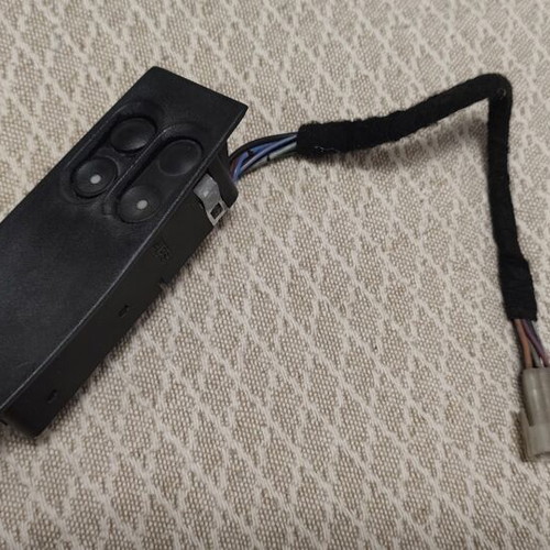 Astra F window switch used for 3-door model