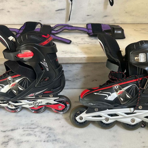 Women's Roller Skates Size 40-43 with Knee and Elbow Pads used