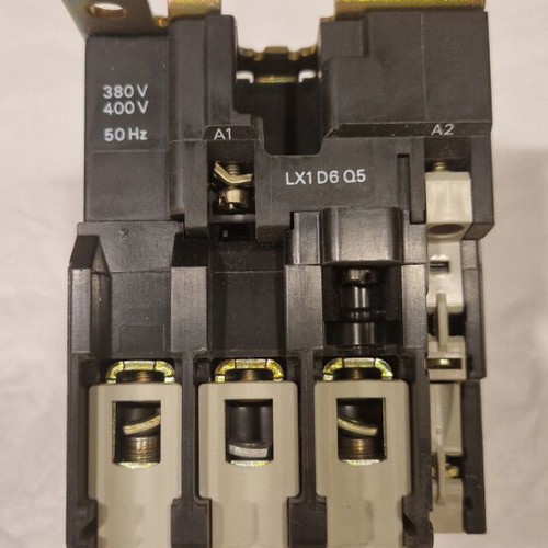 Telemecanique LC1 D50 11 Industrial Power Relay New