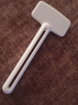 Tube squeezer new, for toothpaste