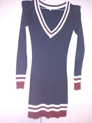 Dresses like new, pack of 12, size XS