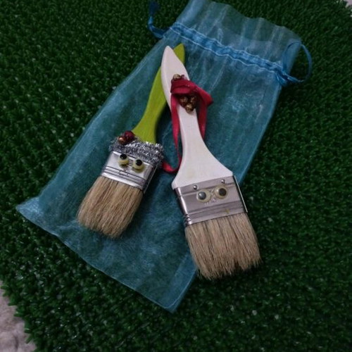 Handmade decorative funny brush set new