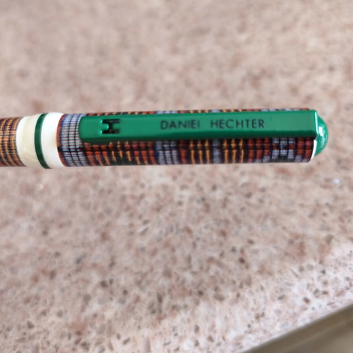 Daniel Hechter pen new