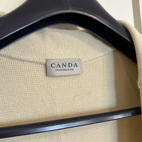 Crème vintage cardigan like new, size S with pockets