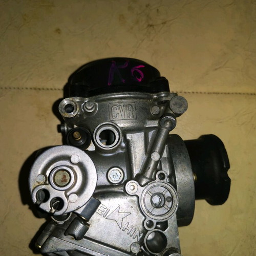 R6 carburetor like new