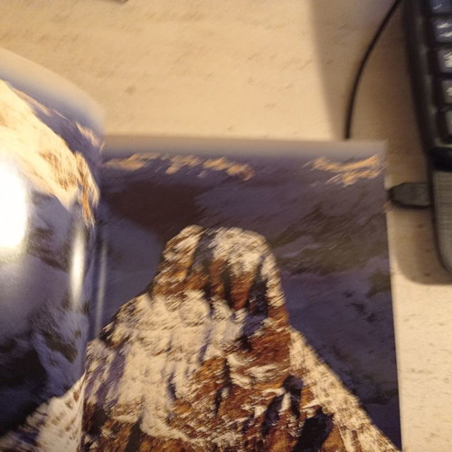 Earth Cube Book like new with aerial photos, 727 pages