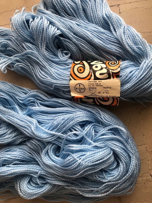 Acrylic yarn for knitting like new, blue