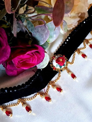 Velvet embroidered vintage choker new, black and red
