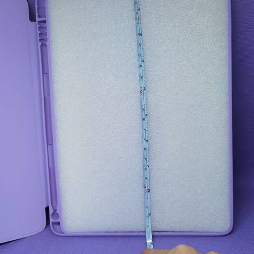 Silicone case for Ipad 10.2 tablet like new, purple