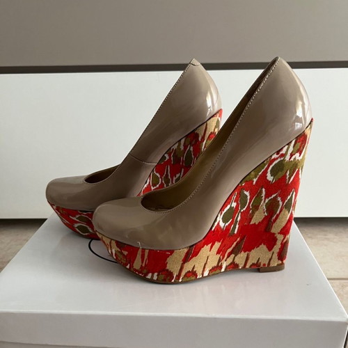 Steve Madden platforms used, size 36, beige