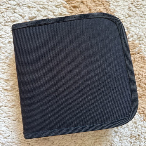 Fabric CD case for 24 CDs and DVDs like new, black
