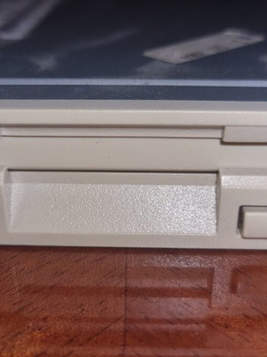 Floppy disk drive
