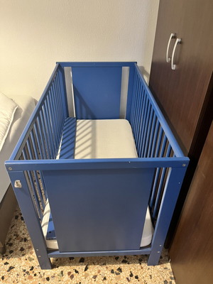 Ikea baby cot with mattress used, blue 60 x 120