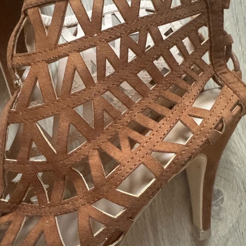 Brown sandals like new, heel height 10cm, size 40
