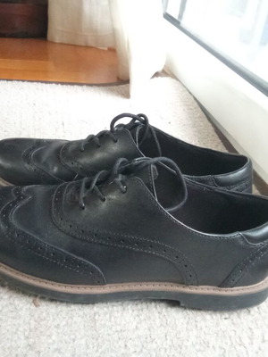 Clarks black moccasins like new, size 38