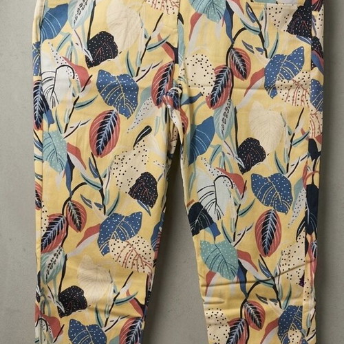 Promod women's pants with tropical print like new, slim fit 7/8 length