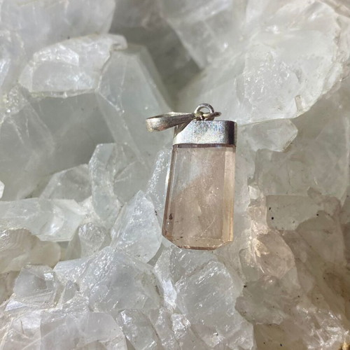 Silver Pendant with Natural Topaz new, beige