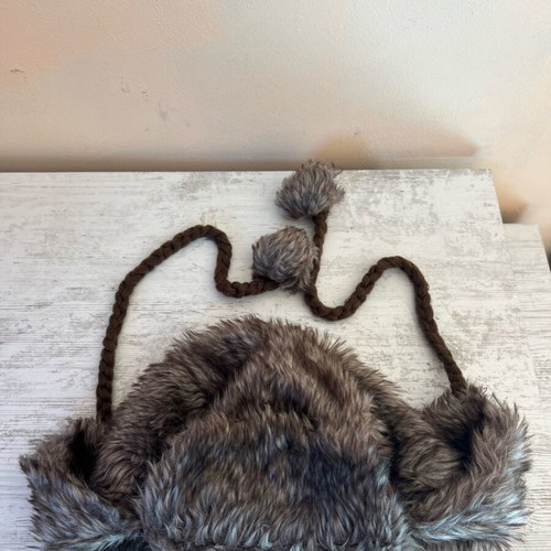 Winter fluffy hat new, brown, size M