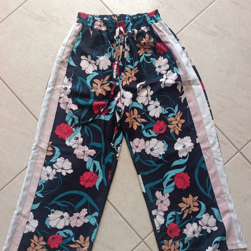 Italian wide-leg pants like new, black with flowers