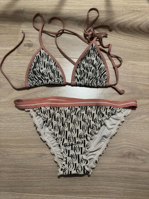 H&M bikini like new, top small and bottom medium
