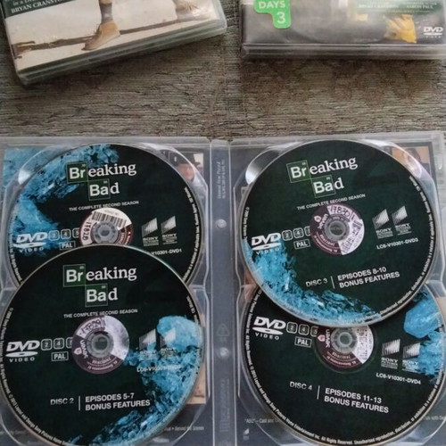 Breaking Bad seasons 1, 2, and 3 DVD set used with Greek subtitles