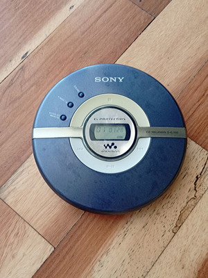 Sony Walkman D-EJ100 used, fully functional