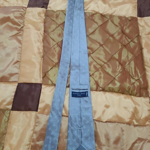 Conbipel Niama Man Silk Tie used, light gray geometric pattern
