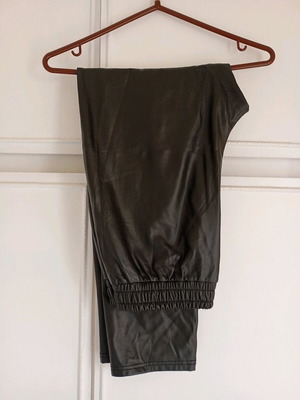 Women's leather pants used, black, size L