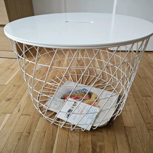 Storage coffee table like new