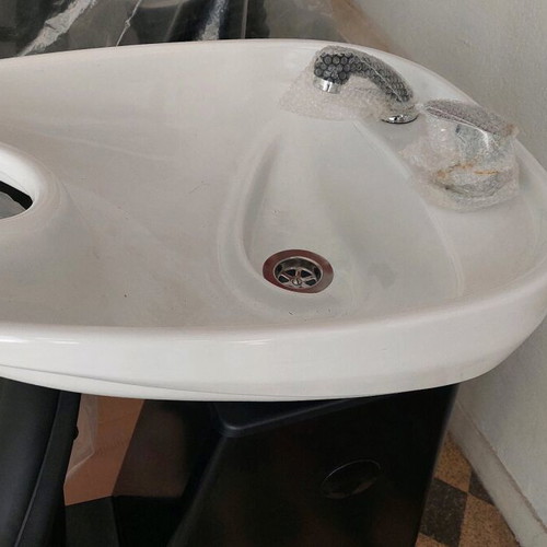 NEW PORCELAIN ITALIAN HAIRDRESSING BATH