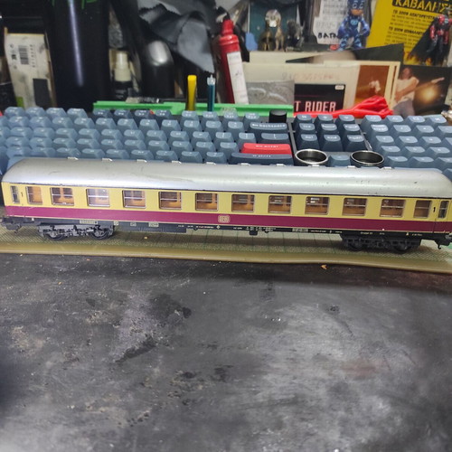 Lima trains model wagons like new, various designs