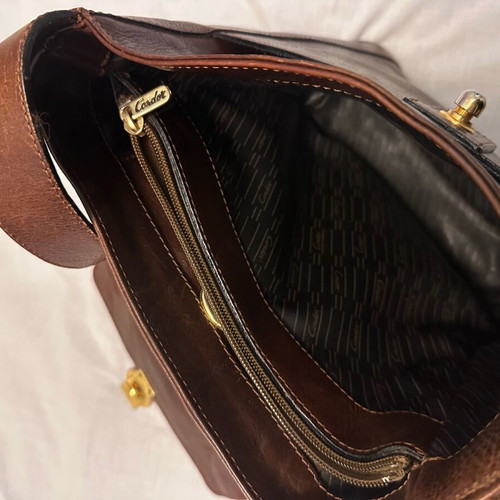 Condor leather bag brown like new with gold clasp