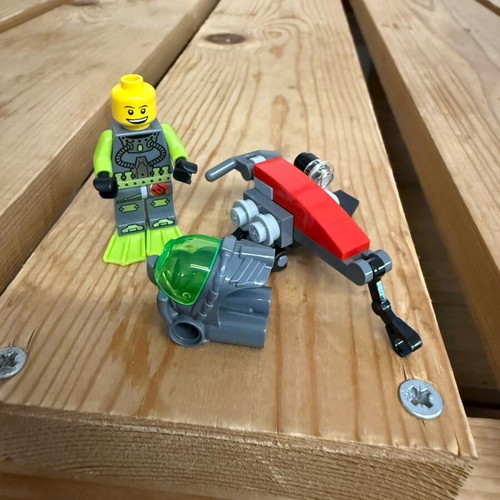Lego Diver like new, changes expression