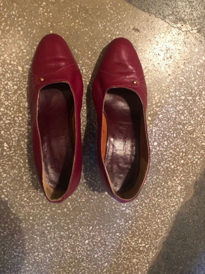 Two pairs of used women's orthopedic shoes size 36-37 with soft bunion expansion