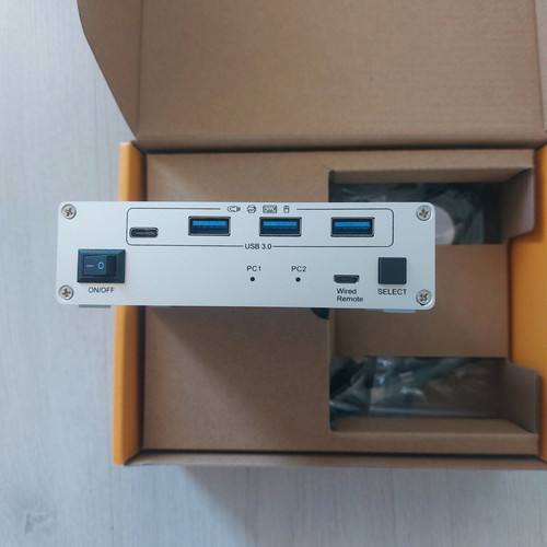 Professional KVM switch and docking station for 2 laptops and 2 monitors 4K@60Hz 100W PD USB-C new